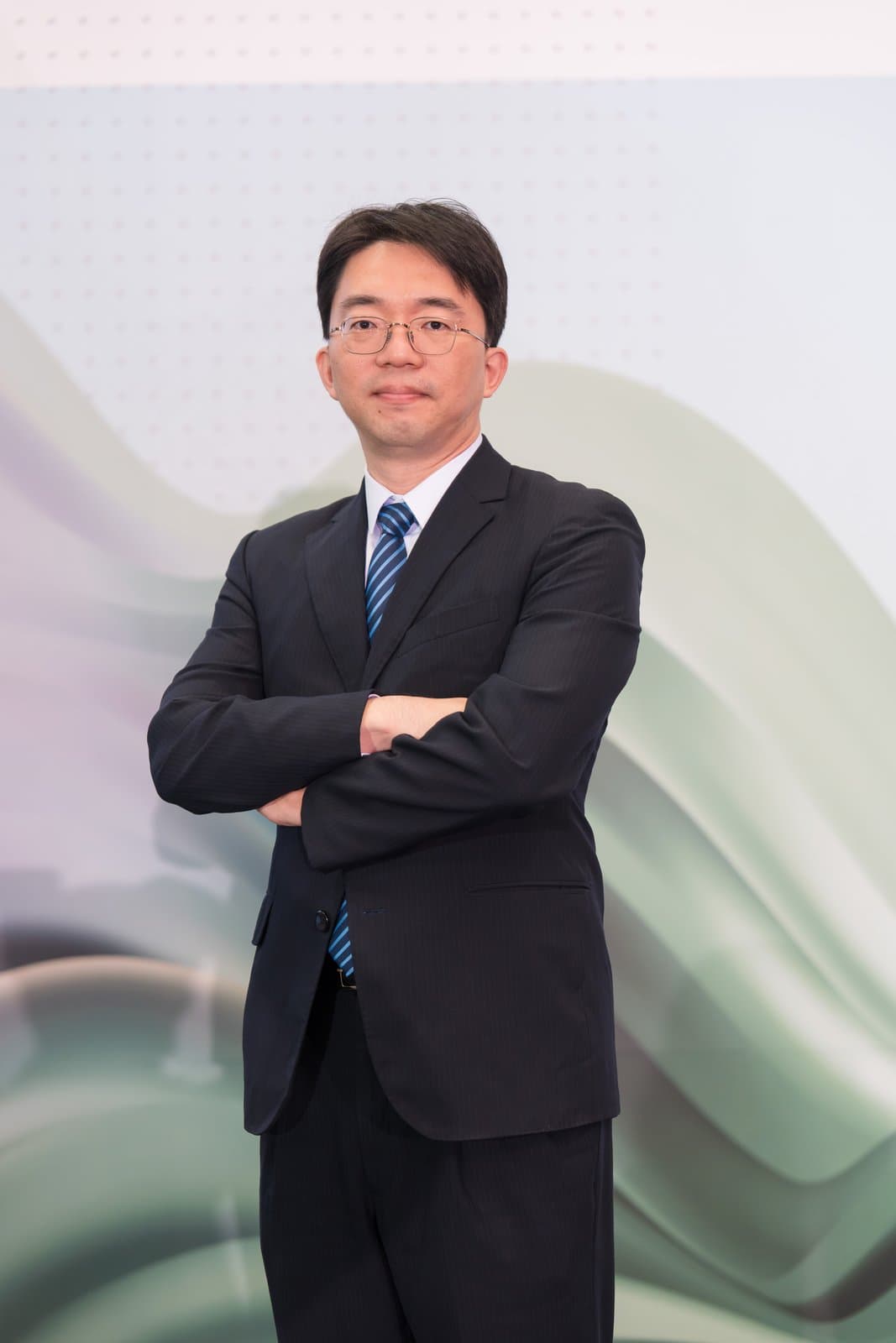 田建中｜臺灣證券交易所 上市二部經理
